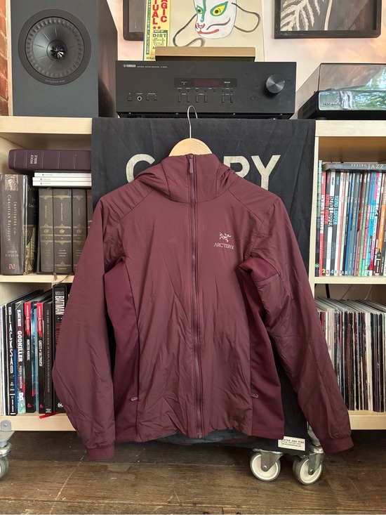 Arc'teryx Jackets & Blazers - Arc'teryx Maroon Atom Insulated Hoody / Hooded Jacket